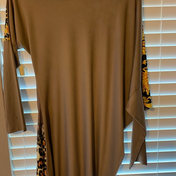 Tops you can wear as a mine dress - Picture 6 of 7